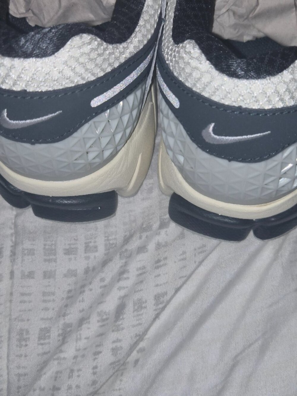Nike Vomero 5 (White Silver Dark Blue) - Picture 3 of 5